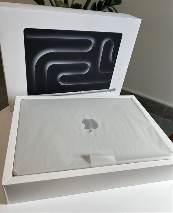 Макбук Pro 15 24/1 Tb