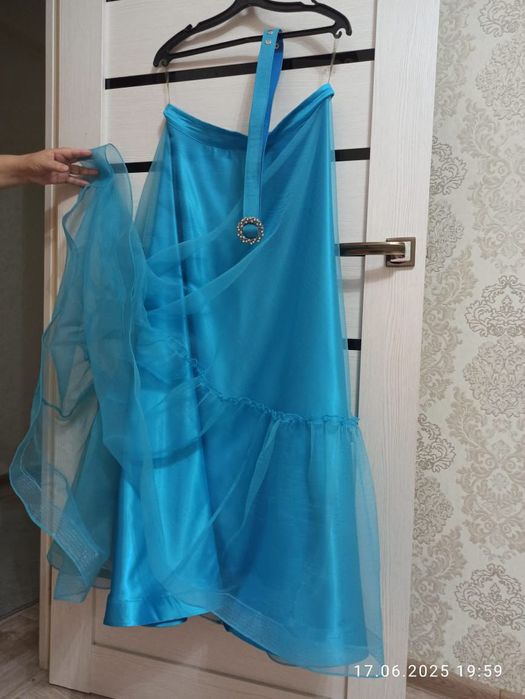 Платье вечернее.