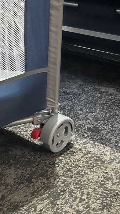 țarc de joacă cu saltea