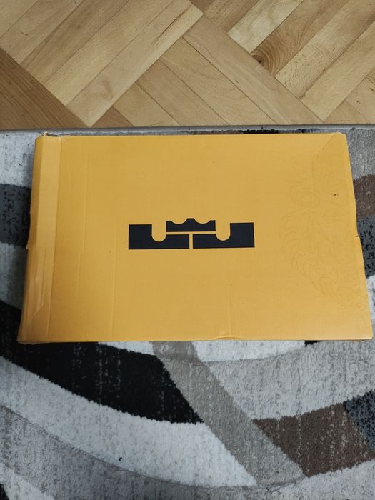 Обувки за баскетбол LeBron witness 7