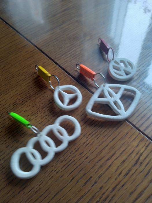 Продаётся ручная работа из дерева.