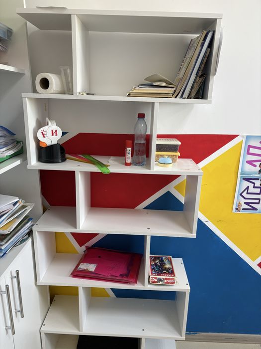 Продам стеллаж офисный напольный