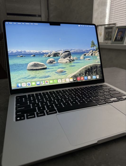 Продаю MacBook Air M4
