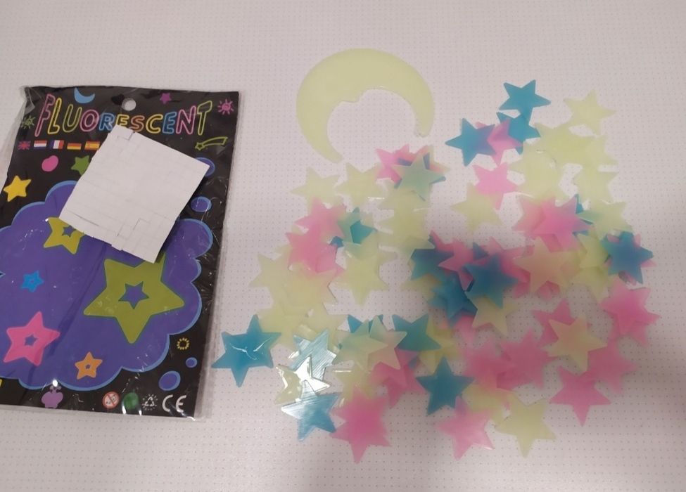 Фосфорные звёздочки и полумесяц 100 штук в упаковке. Новые
