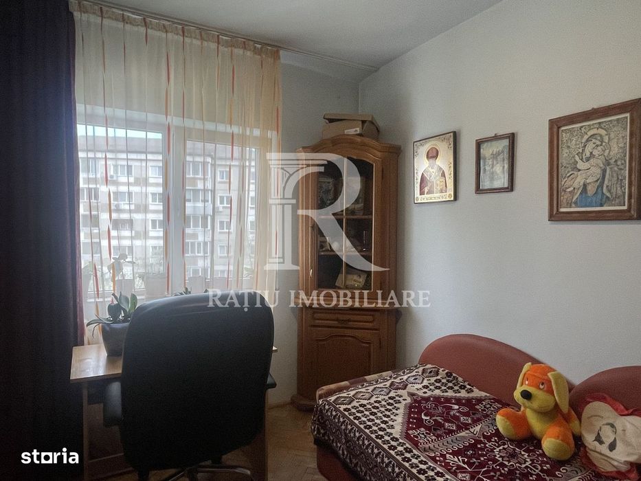 Apartament cu 3 camere  | Etaj intermediar | Calea Aradului | Oradea