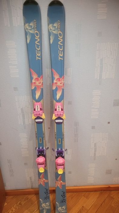 Продаются горные лыжи 150 см б/у