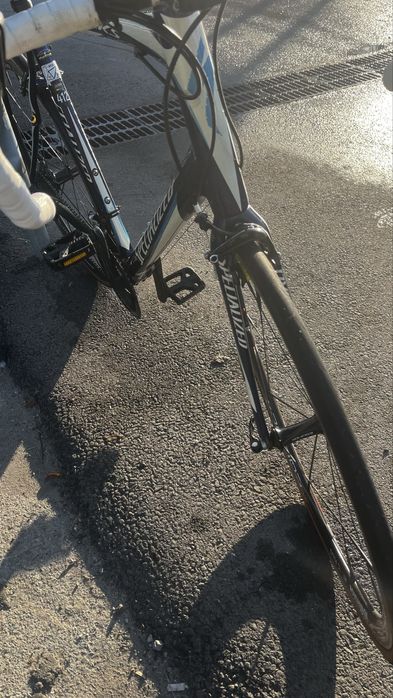 Карбонов Шосеен велосипед - Specialized Roubaix 2012