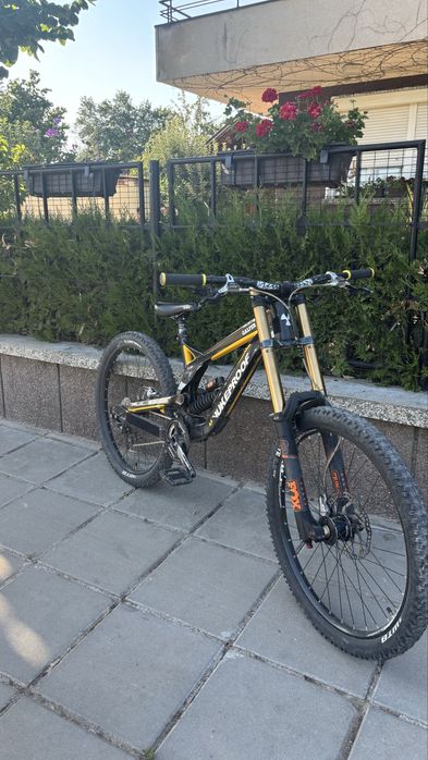 Downhill мекица велосипед Nukeproof pulse