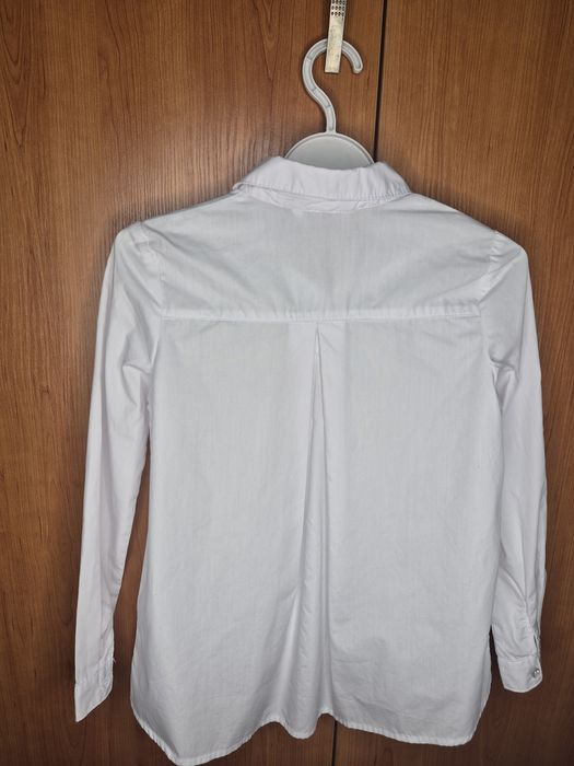 Продам школьные блузки с длинным руковом