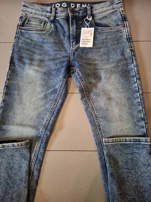 Blugii băieții noi