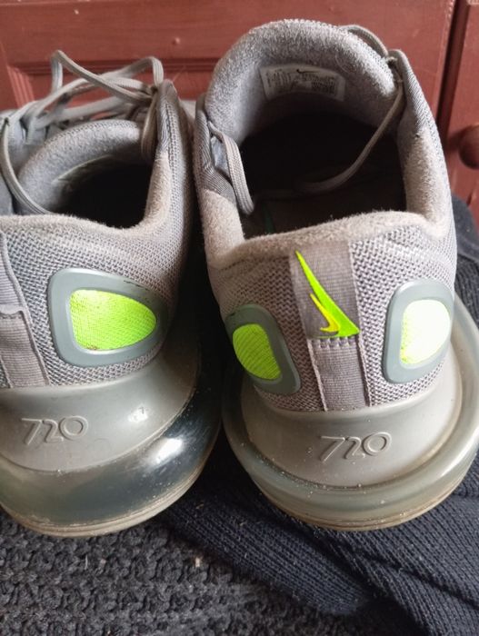 Три чифта маратонки NIKE Air max 720, 720-818