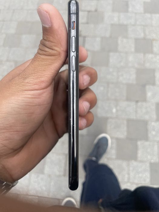 продается Iphone X 256 GP в идеальнойм состояний