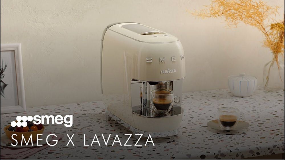 Кафе машина Smeg lavazza Modo mio +подарък кампсули 25 броя