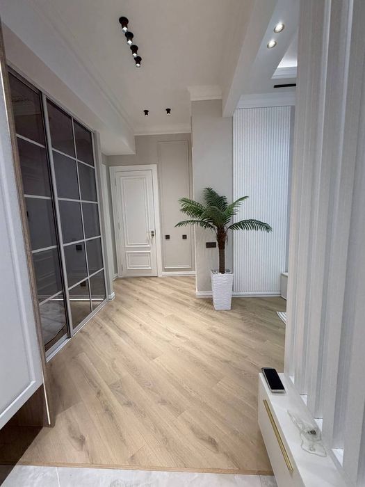 Продам квартиру Буюк ипак йули  4/2/10 118m2