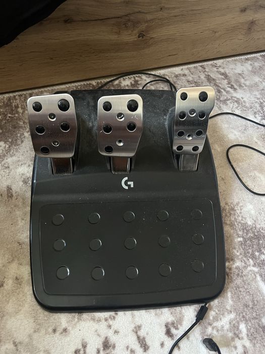 Thrustmaster t150 + shifter + logitech педали