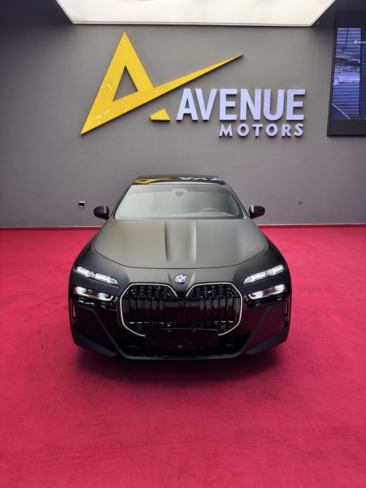 Продается BMW 740i 2025