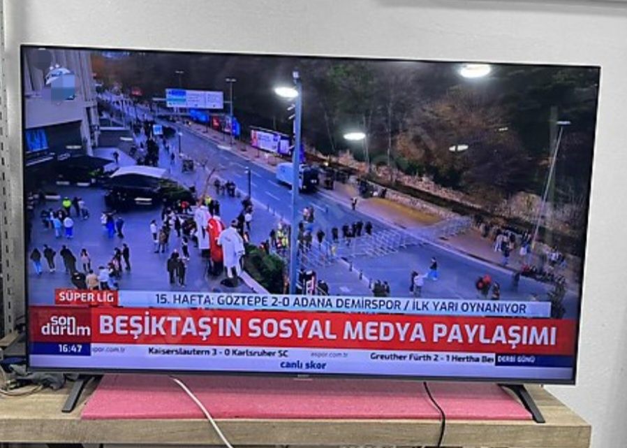 Телевизор Sunny 43 инча(пожелание стойка)