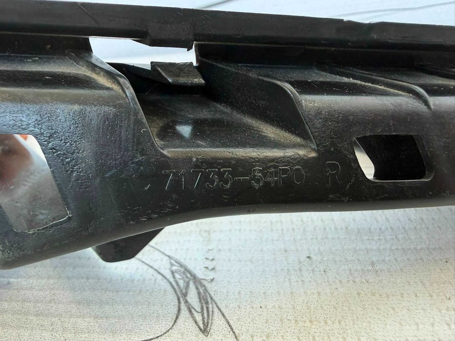 Suport Far Stanga Suzuki Vitara 2015 / 2015-2024 Cod OEM 71733-54P0 (4D1)
