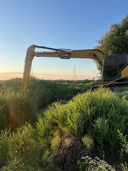 EKSKAVATOR XCMG 16 metrlik ijaraga beriladi 
XE215GLL
