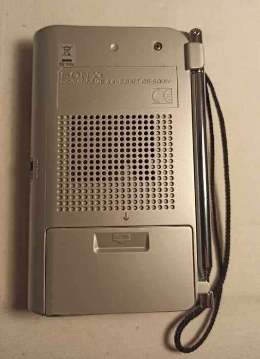 1. Radio Sony ICF-S22 + 2. Radio SoundMaster