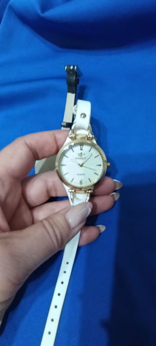 Новые женские часы