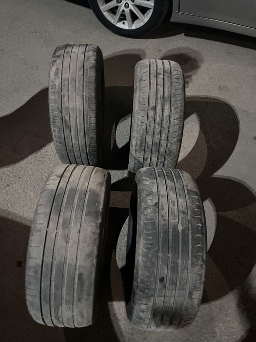 Летние шины 215/55R 17