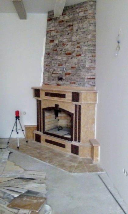 Отделка ванной кафелем. Установка ванны, раковины и унитаза. Сантехник