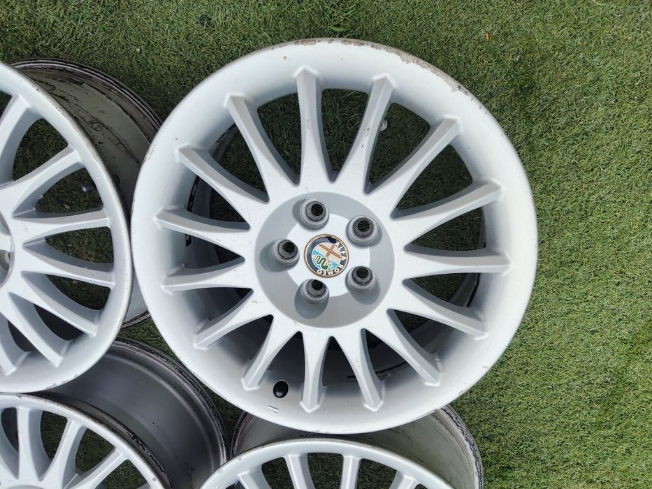 16 5x98 Alfa Romeo лети джанти 5х98
