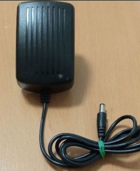 Vand Alimentator 24V 1Amper