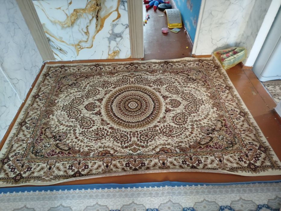 Ковер продам б/у