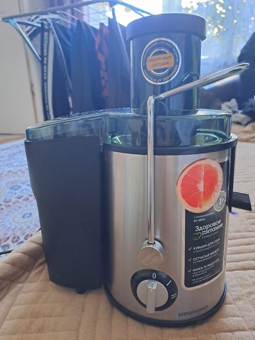 Соковыжималка Редмон