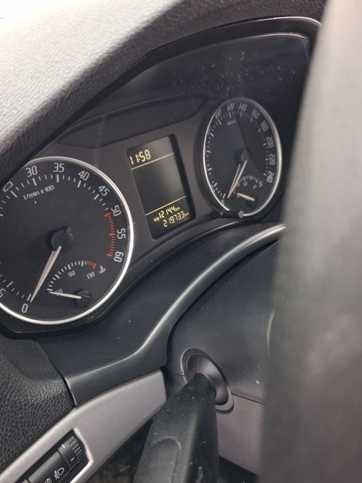 Vindem sau schimb skoda Octavia 2,2013,diesel,manuala,1,6cc,105cp,