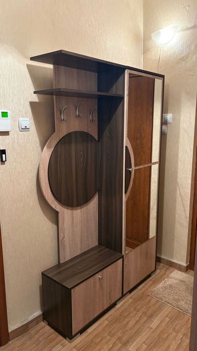 Шкаф за антре с огледало