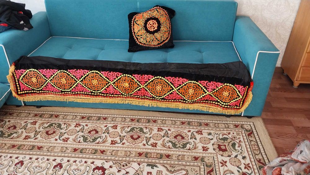 Продам Подушки    дивандек