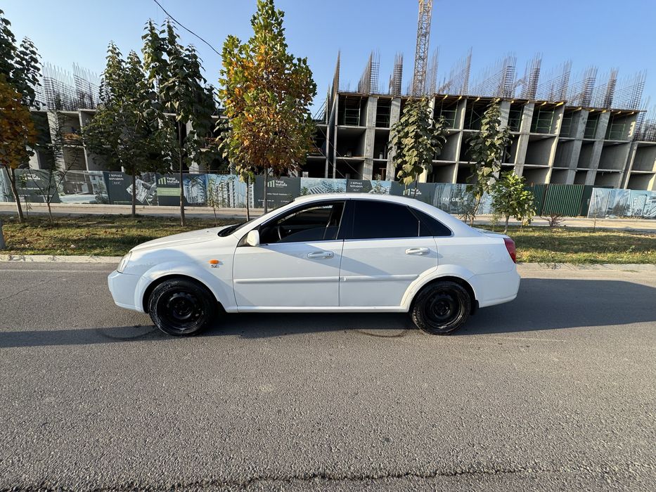 Deska balon sotiladi