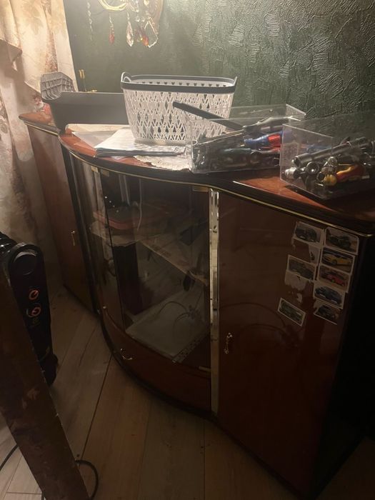 Комод.             .