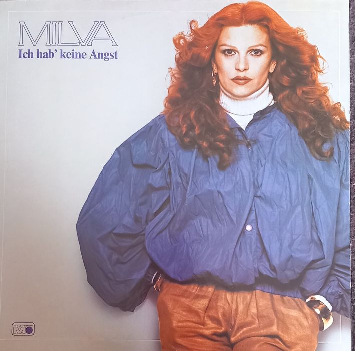 Продавам грамофонни плочи различни жанрове   повече са руски ретро.