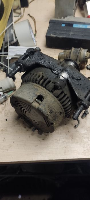 В разборе мерс W124