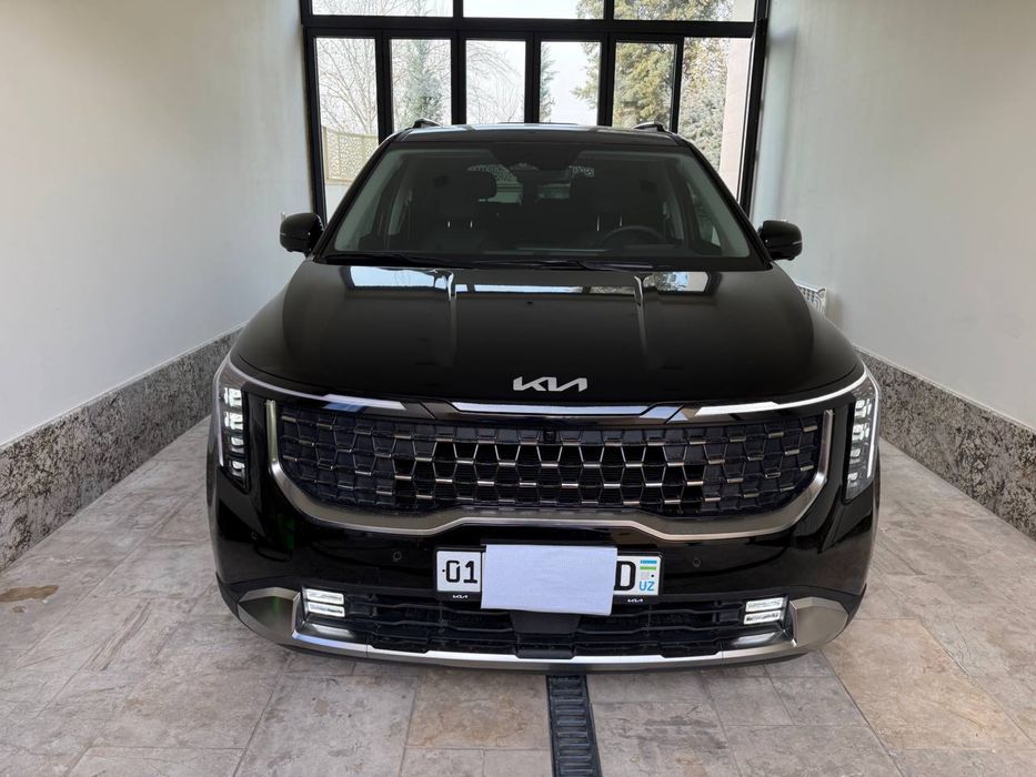 KIA Карнивал 2025 года