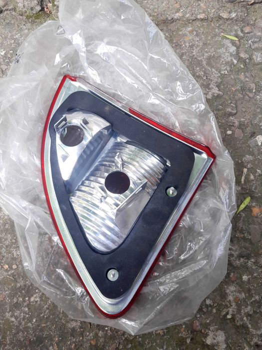 Задна лява светлина мъгла и заден ход Галакси след 2000г