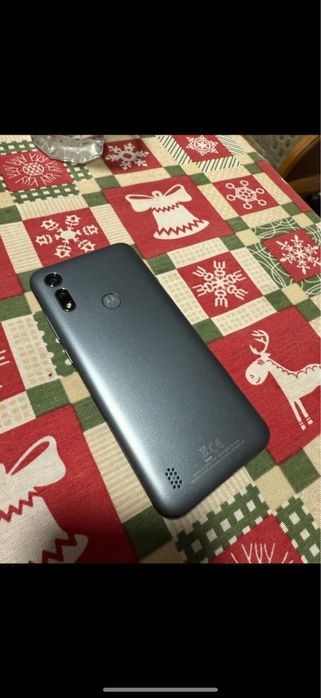 Motorola E6S -impecabil