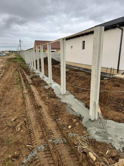 Placi gard de beton si stalpi