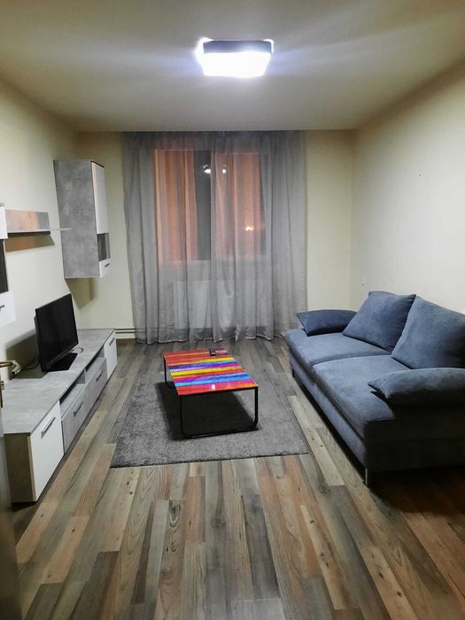 Regim hotelier  decomandat Non stop