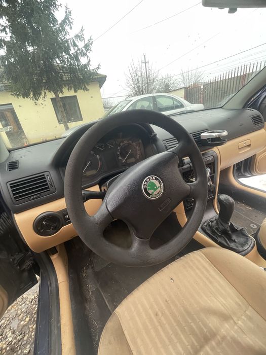 Vând Skoda Octavia 1