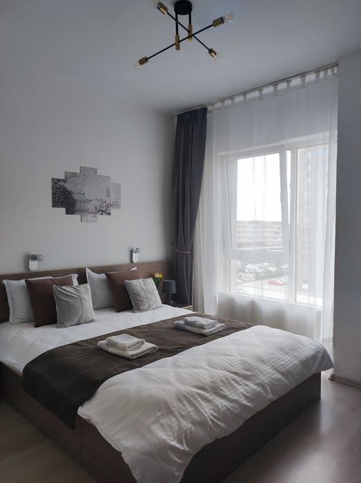 Închiriez apartament in regim hotelier la 100m de Iulius mall