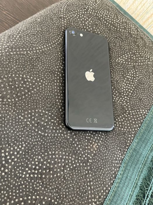 Айфон SE 2020/64