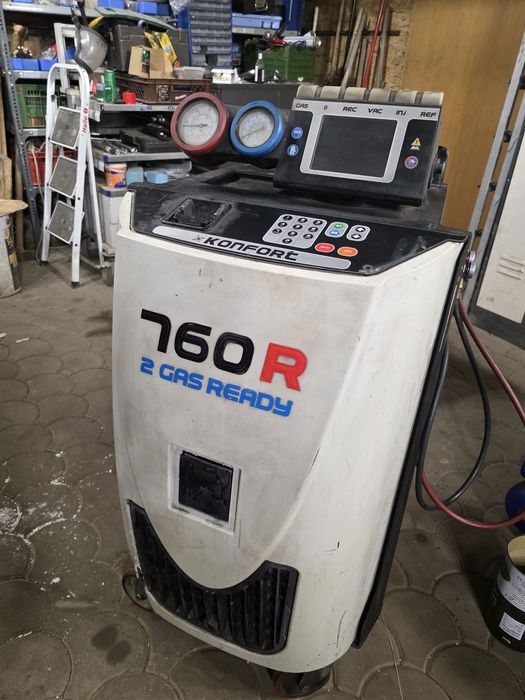 Statie de umplere sisteme A/C Texa Konfort 760R R134a automat