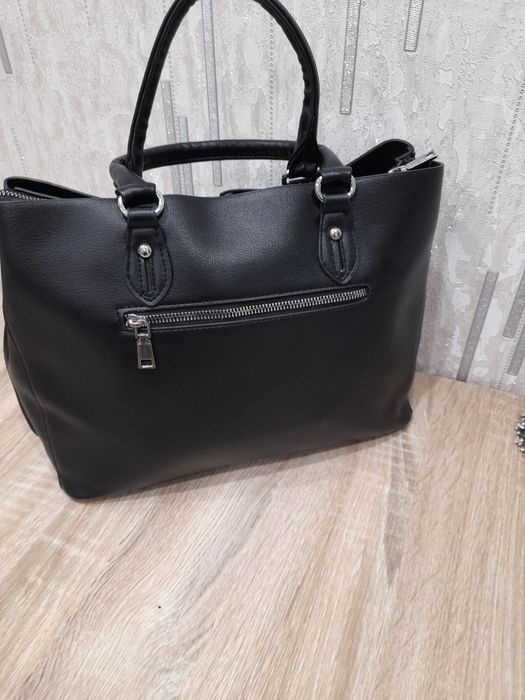 Продам сумку почти новую