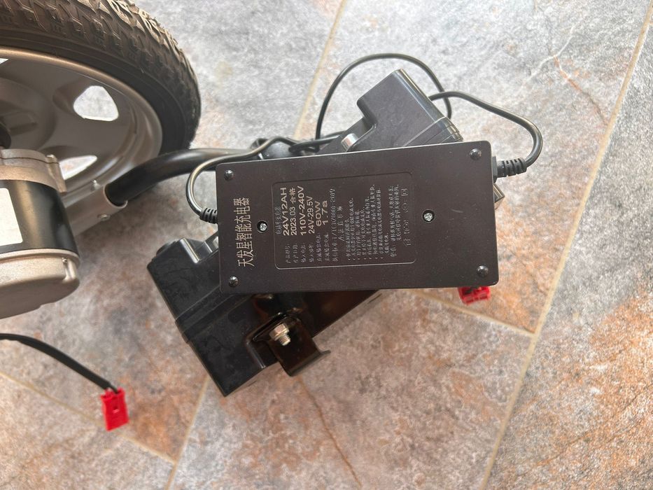 Scaun cu rotile electric