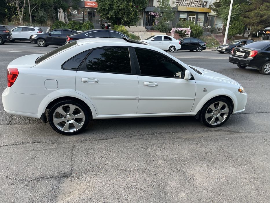 Jentra 2023 oxiri benzinda Avtomat